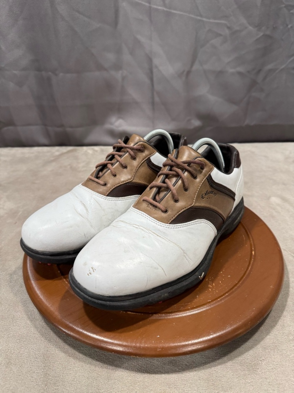 Callaway White and Brown Two-Tone Golf Shoes